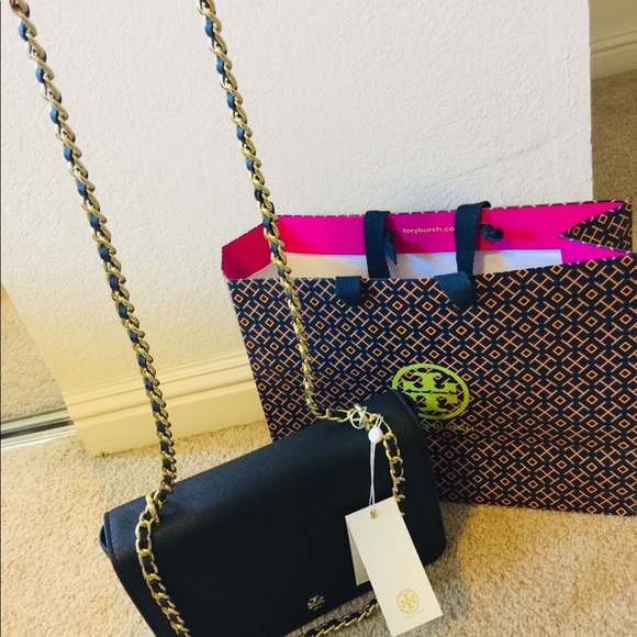 Tory Burch emerson adjustable shoulder bag - Picture 6 of 6